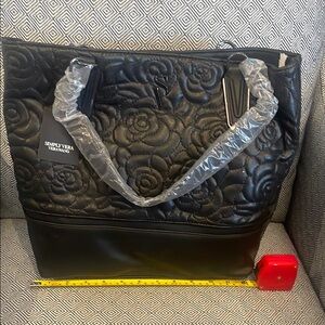 Simply Vera Vera Wang Black Elegant Tote